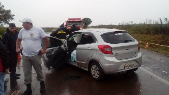 Acidente com vítimas fatais no trevo de acesso a Sede Nova - foto 3