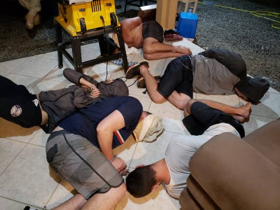 Ação conjunta PRF, PF e P. Civil desarticula laboratório de produção de ecstasy em SC - foto 5
