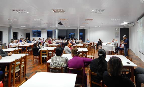 Apae apresenta resultados positivos durante assembleia - foto 2