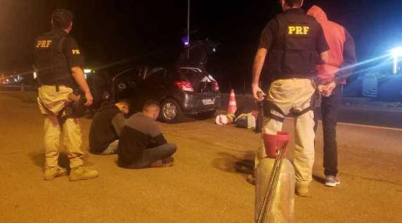 Trio foi preso pela Polícia Rodoviária Federal em Eldorado do Sul, na noite de quarta-feira