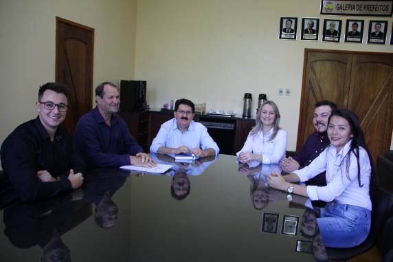 Governo Municipal realizará terraplanagem e instalação de água e luz.