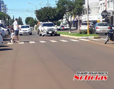 Acidente com danos materiais no centro de Três de Maio - foto 4
