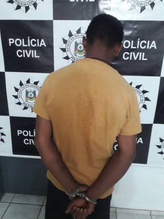 Mulher é presa por tráfico de drogas em São Luiz Gonzaga - foto 3