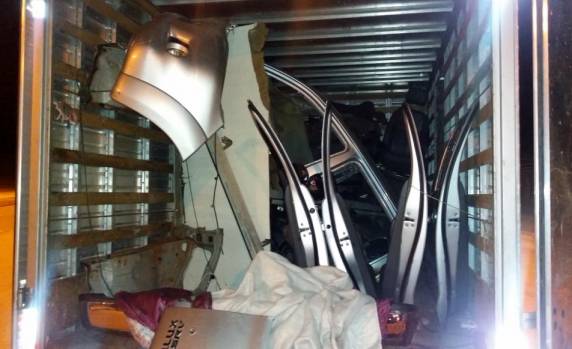 Picape roubada é localizada desmontada dentro de baú na BR 282 em Rancho Queimado - foto 4