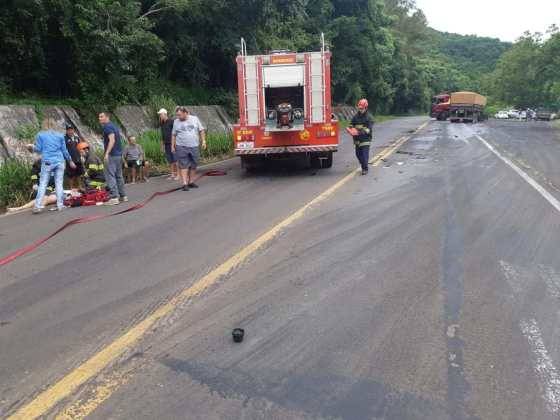 Uma pessoa morreu e três ficaram feridas em acidente na BR-386 - foto 3