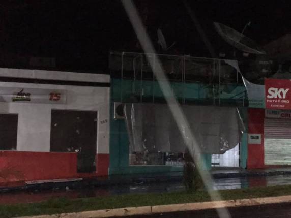 Temporal atingiu a cidade de Cruz Alta nesta segunda-feira - foto 8