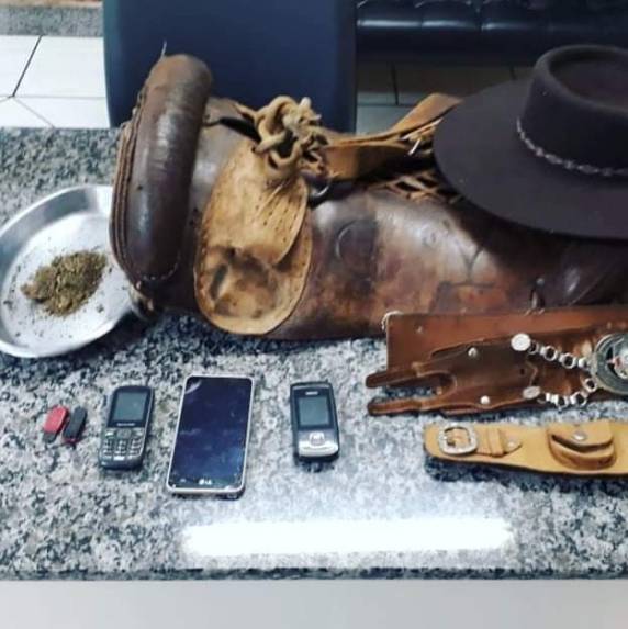 Casal preso em flagrante por tráfico de drogas no bairro Pilau, Santo Ângelo - foto 3