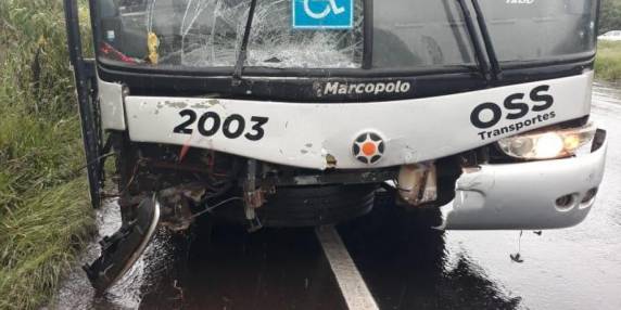 Ocupante do Corsa teve ferimentos graves e foi encaminhado para hospital da região