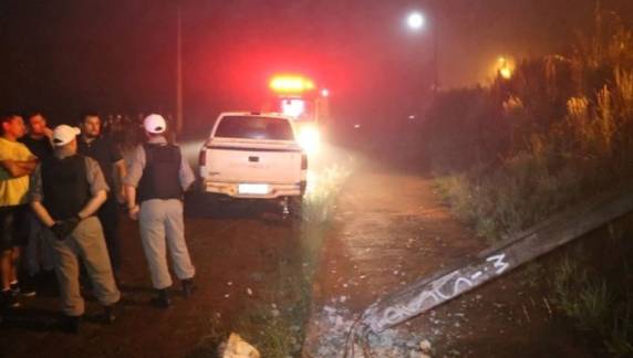 Após acidente condutor sai do veículo e morre ao se encostar em fios de alta tensão em Tenente Portela - foto 2