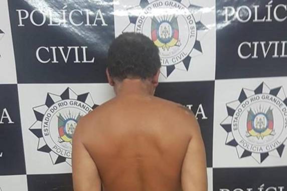 Durante a prisão em flagrante, o suspeito teria ameaçado os policiais de morte