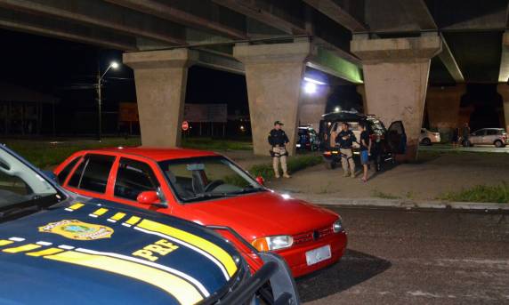 Fiscalização na BR 101 em Tubarão flagra 40 motoristas dirigindo sob efeito de álcoo - foto 2