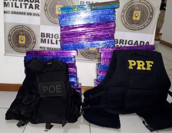 Dupla é presa com 39 kg de maconha em Passo Fundo - foto 3