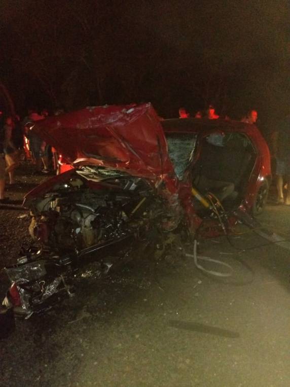 Grave acidente com óbito e três feridos na ERS 569, em Novo Barreiro - foto 2