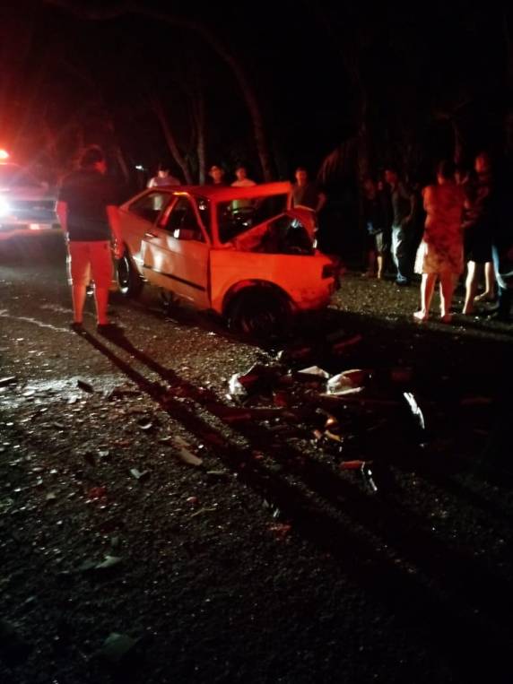 Grave acidente com óbito e três feridos na ERS 569, em Novo Barreiro - foto 3