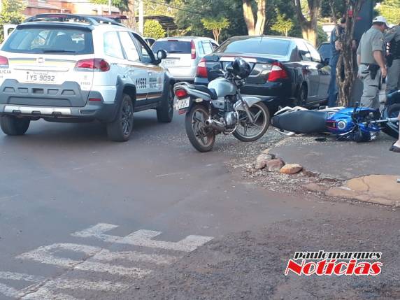 Adolescente fica ferido em colisão entre carro e moto no Centro de Três de Maio - foto 5