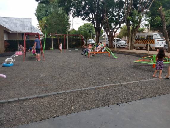 Projeto Nosso Bairro Melhor tem mateada no bairro Jardim das Acácias - foto 2