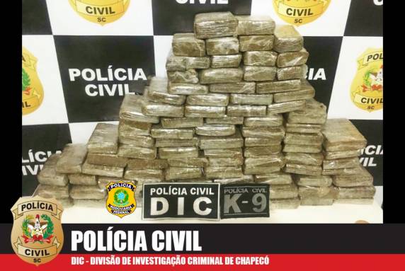 Polícia Civil intercepta veículo transportando cerca de 40kg de maconha em Chpaecó - foto 2