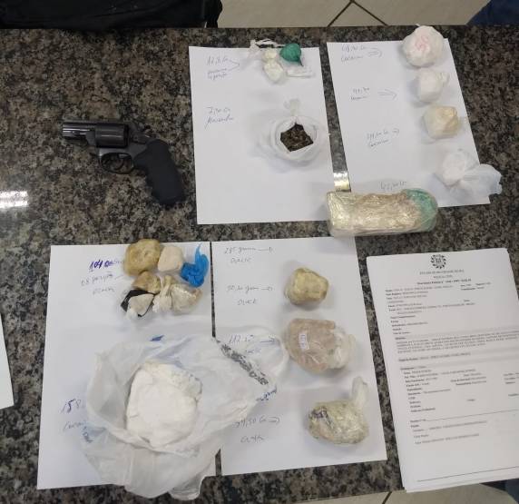 Operação ''Pulso Firme'' prende mais dois por tráfico, receptação e posse de arma de fogo em Santo Ângelo - foto 5