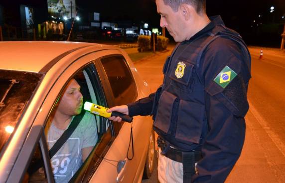 Fiscalização noturna flagra condutores embriagados e crime ambiental na BR 470 em Rio do Sul - foto 3