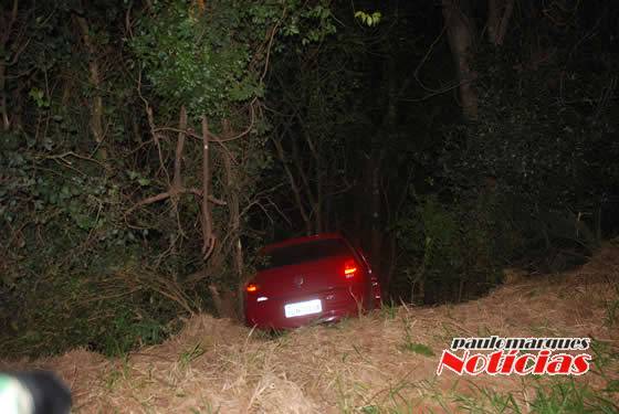 Acidente envolve automóvel e trator na BR 472 em Três de Maio - foto 3