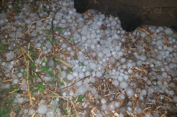 Houve registro de granizo em pelo menos cinco cidades
