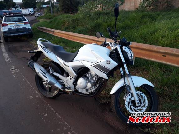 Mulher fica ferida em colisão entre carro e moto no trevo da BR 472 em Três de Maio - foto 3