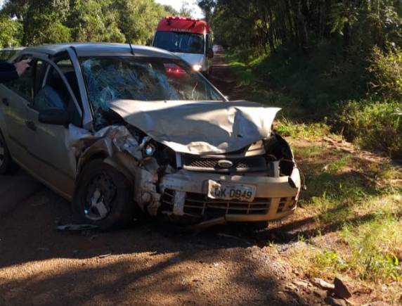 Colisão frontal deixa dois feridos na BR 285 em Ijuí - foto 2