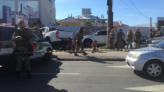 Caso ocorreu em frente a um mercado no bairro Ingleses. PM registrou confronto como desacordo comercial