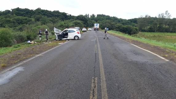 Jovem e criança morrem em acidente na BR 285 em Vitória das Missões - foto 2