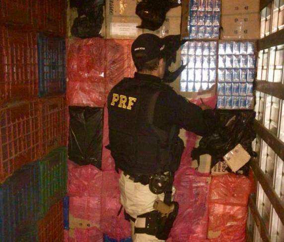 Carga de aproximadamente 275 mil maços tem valor estimado de 1,3 milhões de reais