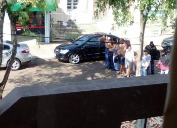 Bandidos levaram dinheiro do Banco do Brasil e dispararam tiros na fuga