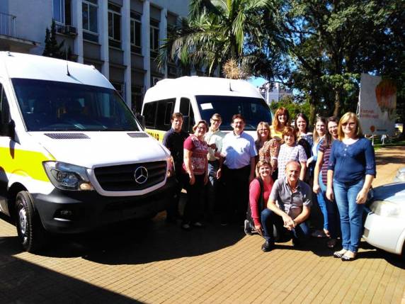 Veículos vêm de encontro à demanda crescente de alunos no município.