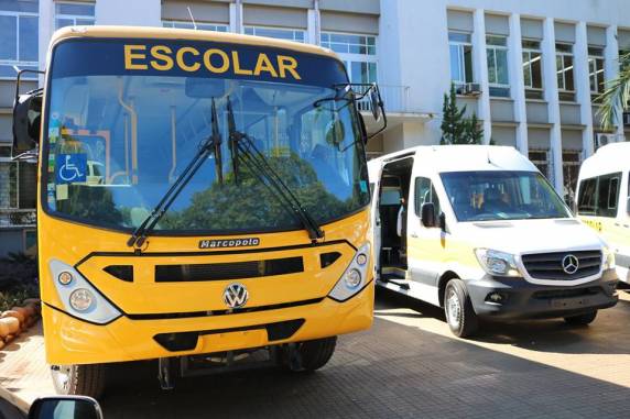 Acesso a Educação: Governo Municipal adquire 3 novos veículos - foto 4