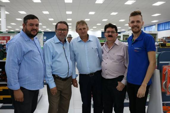 Prefeito Copatti participa de inauguração da nova filial das Lojas Becker - foto 2