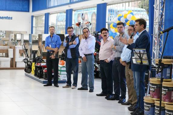 Prefeito Copatti participa de inauguração da nova filial das Lojas Becker - foto 3