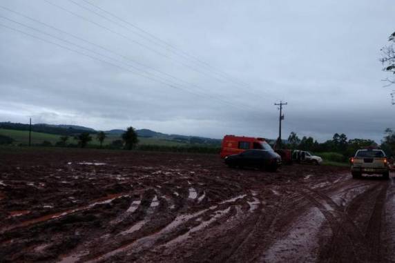 Desde as primeiras horas da manhã deste sábado (27), 150 agentes realizam varredura em área de cerca de 26 hectares