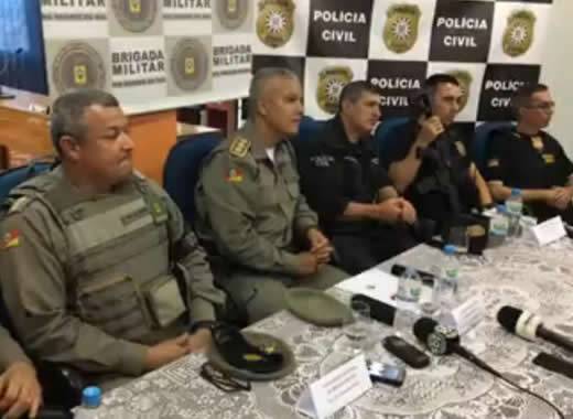Pelo menos três assaltantes ainda estariam escondidos na mata
