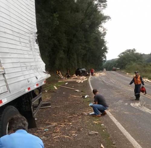 Acidente ocorreu próximo ao local conhecido como Serrinha de Sarandi