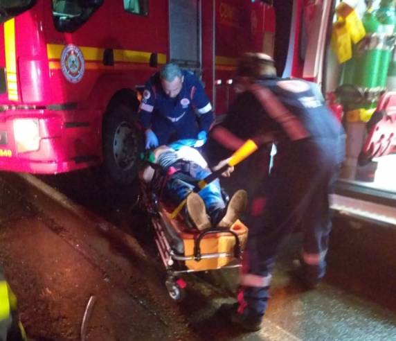 Acidente deixa quatro feridos na BR 285 - foto 4