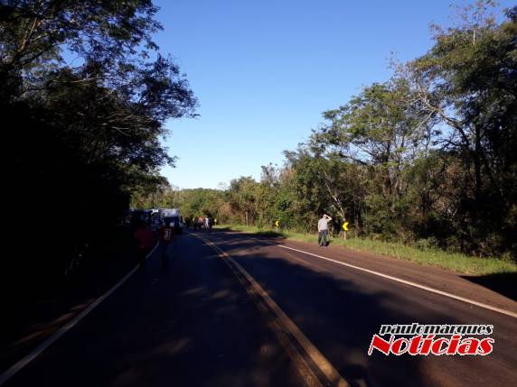 VÍDEO; colisão frontal entre carretas deixa dois caminhoneiros feridos na BR 472 em Santa Rosa - foto 8