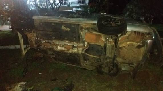 Acidente entre carros deixa 2 homens mortos na BR-282 em Ponte Serrada - foto 2