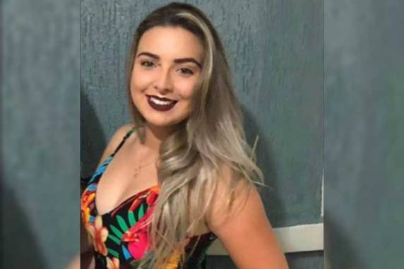 Thais Frantz, de 25 anos, conduzia uma Honda Biz quando a colisão aconteceu