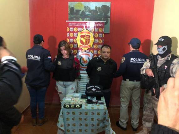 Um suposto líder criminoso de uma perigosa organização brasileira foi capturado em território paraguaio. O criminoso alegado estava em fuga desde 2016