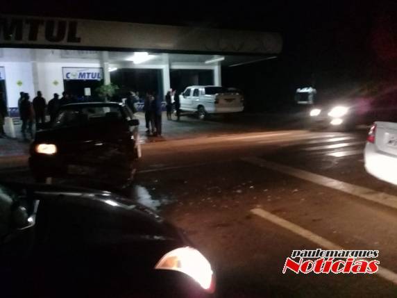Colisão envolve dois veículos no Centro de Novo Machado - foto 4