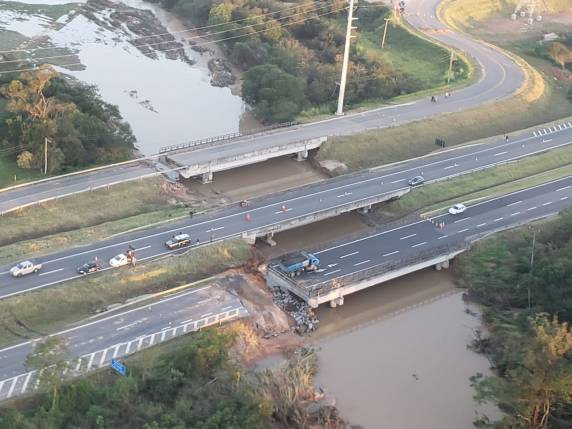 Situação da BR 101 em Sangão SC - foto 3