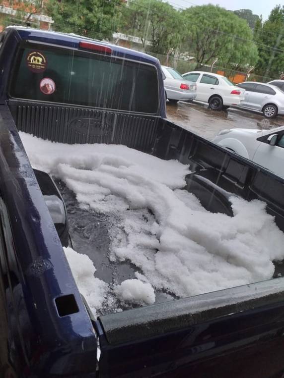 Forte chuva de granizo atinge a cidade de Vacaria e provoca diversos prejuízos - foto 2