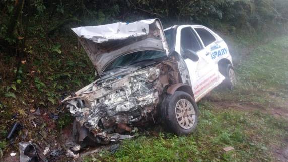 Grave acidente envolvendo três veículos deixa duas pessoas feridas entre Passo Fundo e Pontão - foto 2
