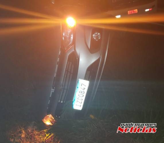 Veículo tomba após cortar a frente de um ônibus na BR 472 em Boa Vista do Buricá - foto 4