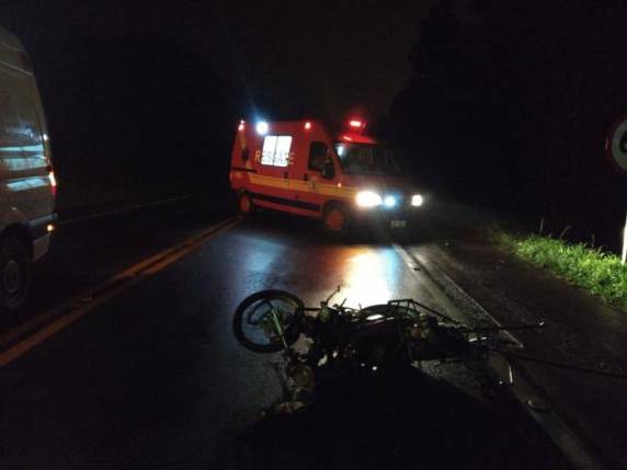 Corpo de Bombeiros afirma ter encontrado garrafas de bebida abertas dentro do veículo