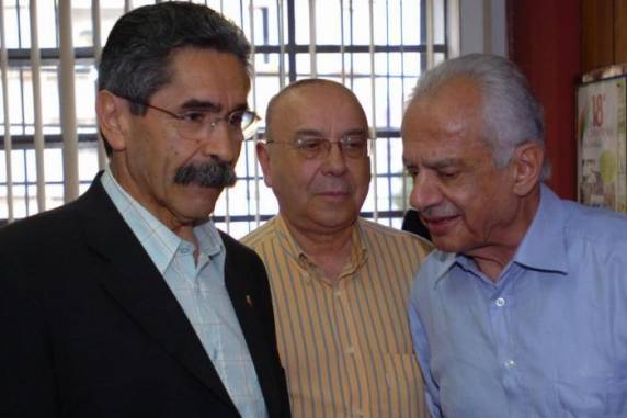 Parlamentar lutava contra complicações no coração, mas a causa da morte ainda não foi divulgada